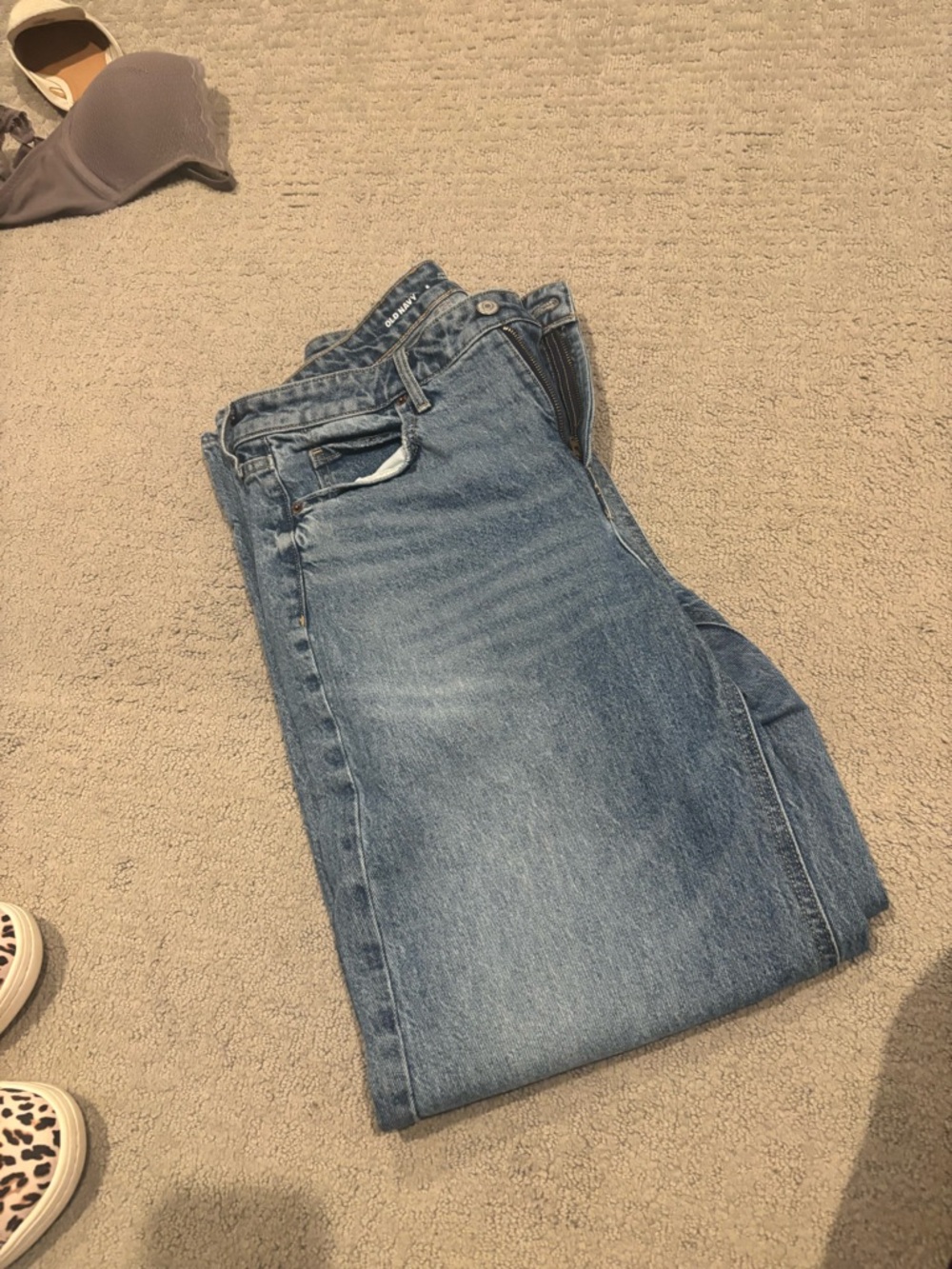 Old Navy Women's Flare Jeans in Light Blue Denim